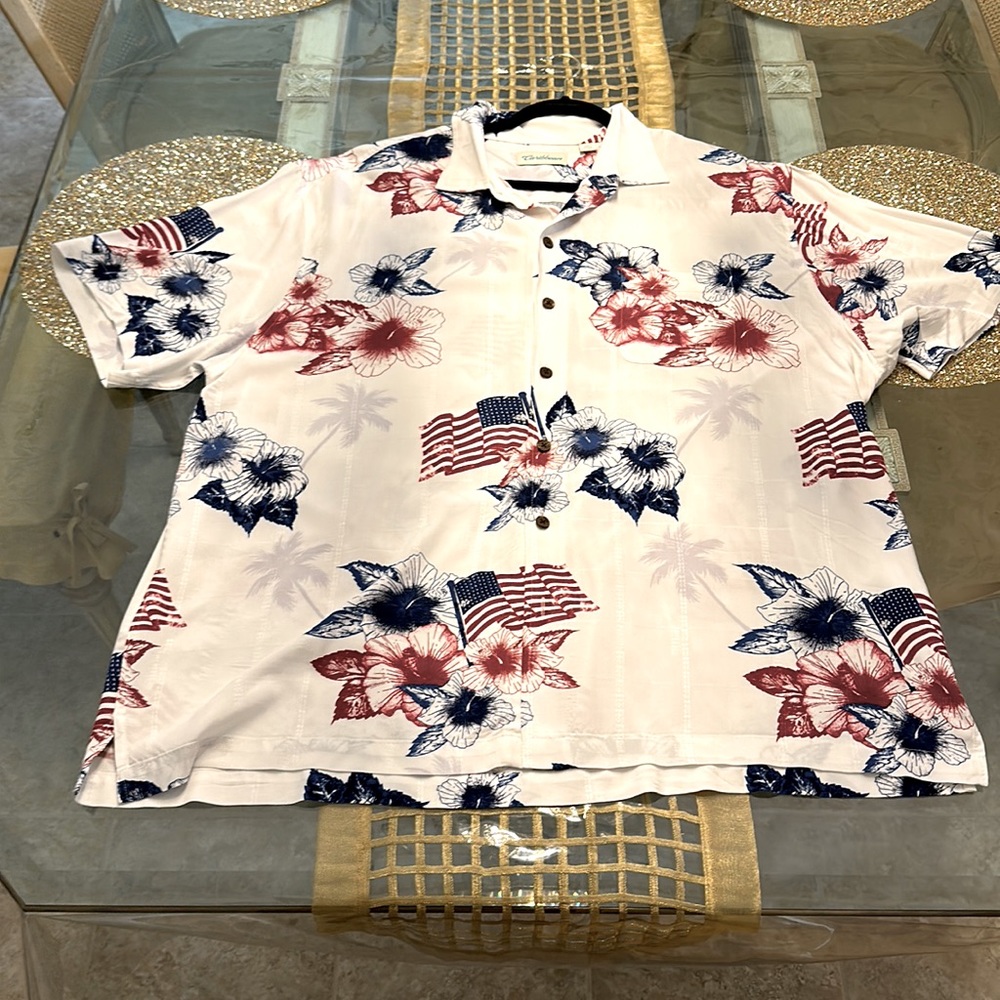 Men’s Caribbean brand Patriotic American Flag Button up Shirt - 100% Rayon NWOT